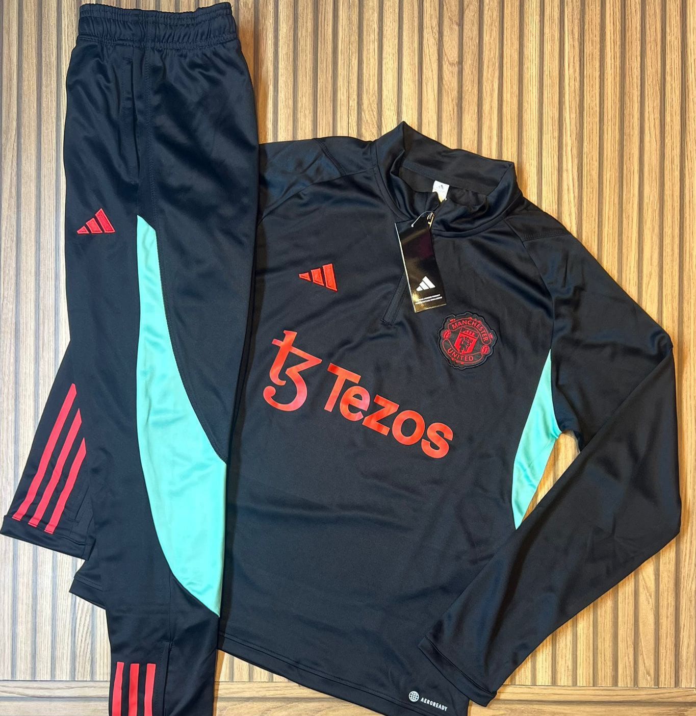 Conjunto Agasalho Treino Manchester United