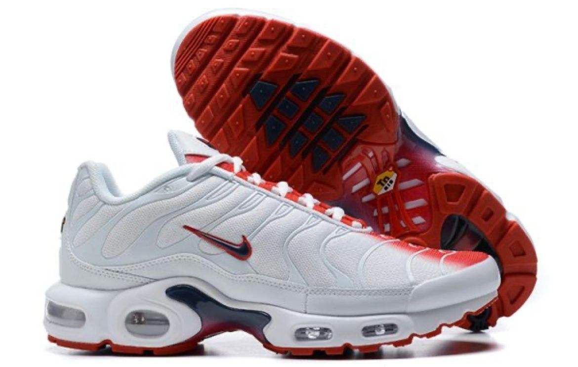 Nike Air Max Plus TN White & University Red' 
